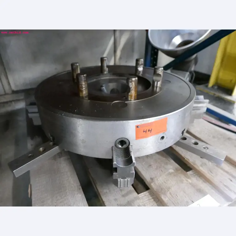 Tornos e fresadoras CNC-8