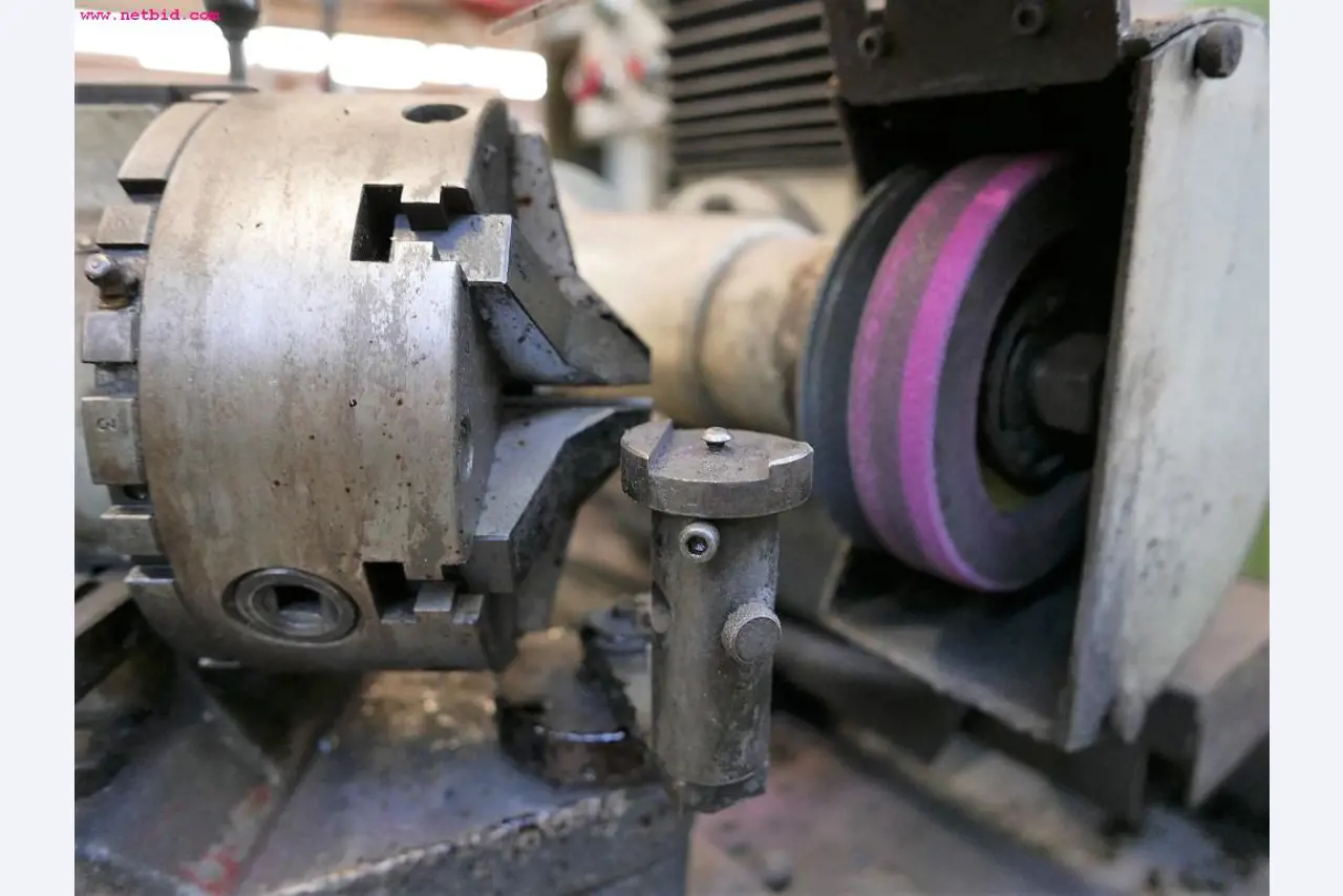 CNC turning and milling machines-3