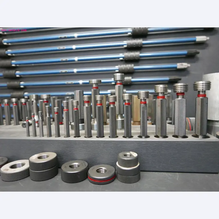 CNC turning and milling machines-11