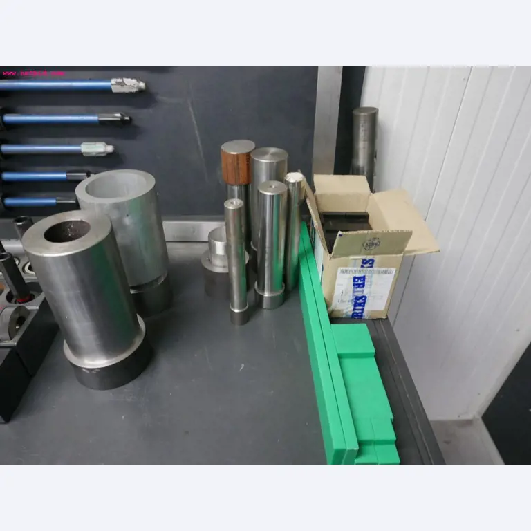 CNC turning and milling machines-12