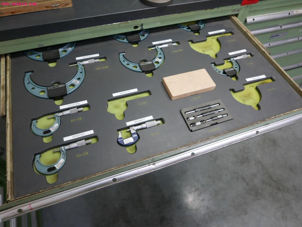 CNC turning and milling machines-13