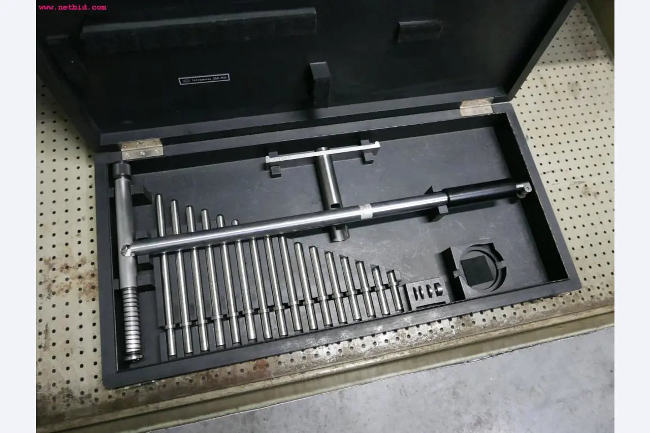 CNC turning and milling machines-3