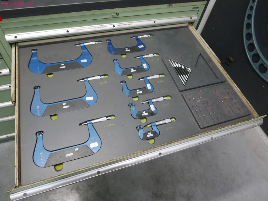 CNC turning and milling machines-5