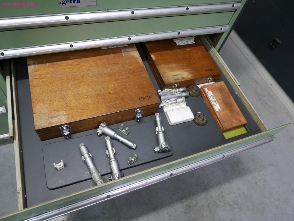 CNC turning and milling machines-6