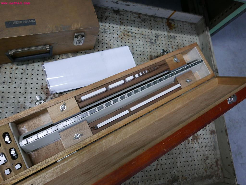 CNC turning and milling machines-8