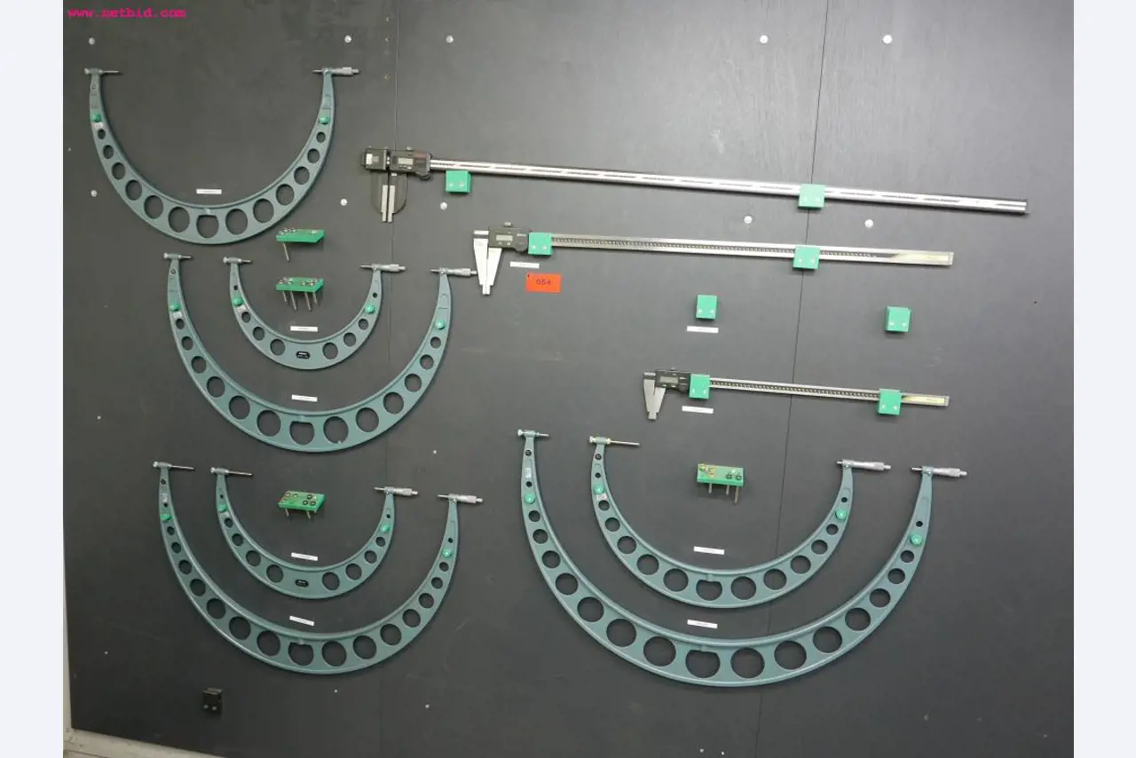 CNC turning and milling machines-1