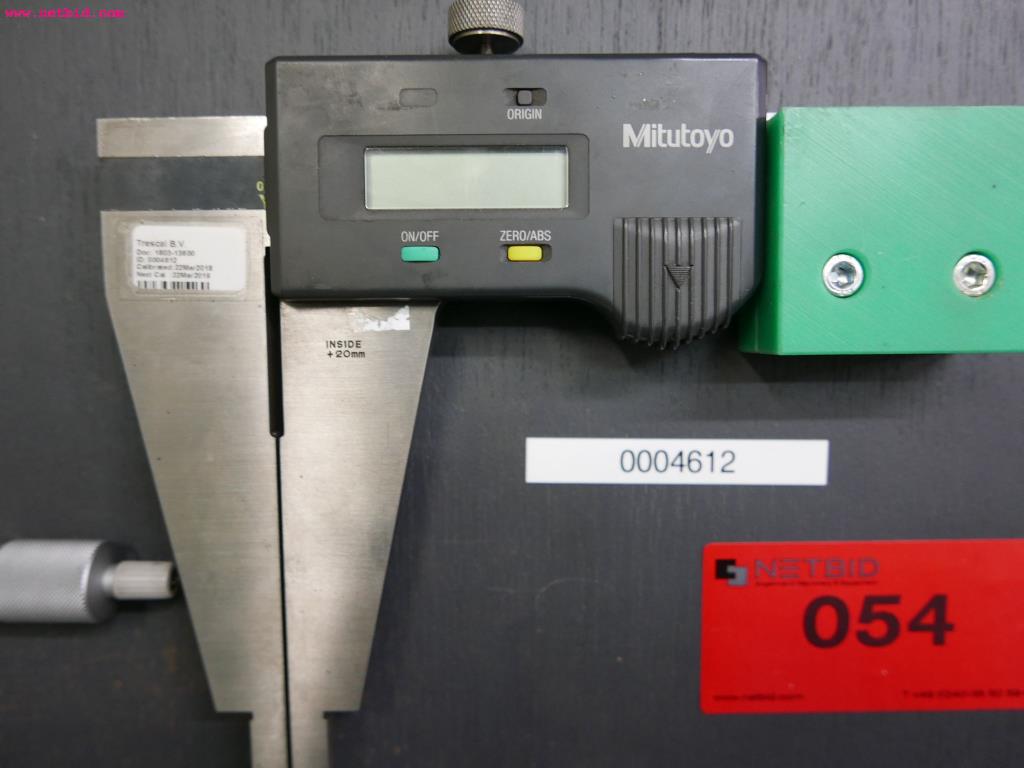 CNC turning and milling machines-3