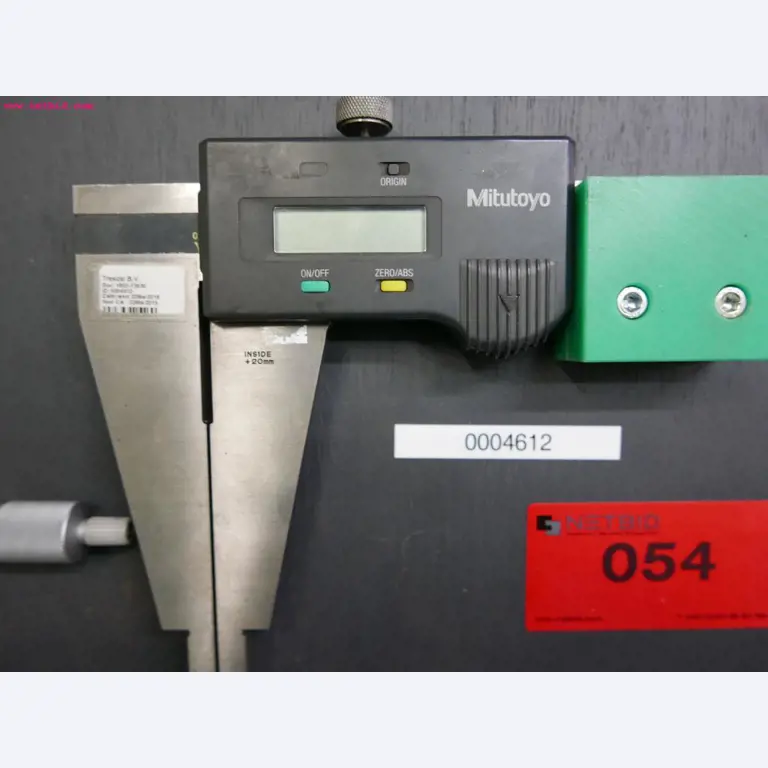 CNC turning and milling machines-3