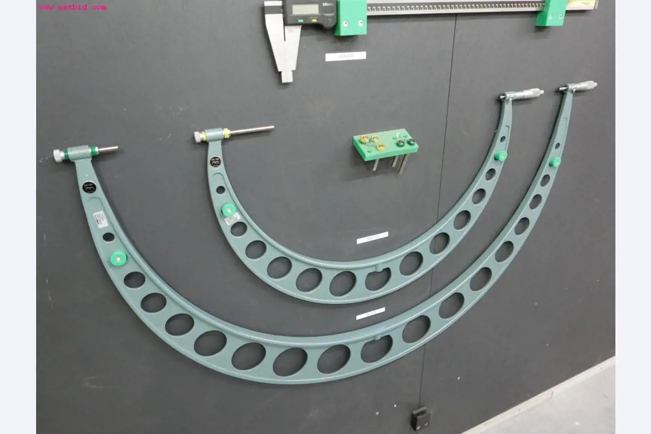 CNC turning and milling machines-4
