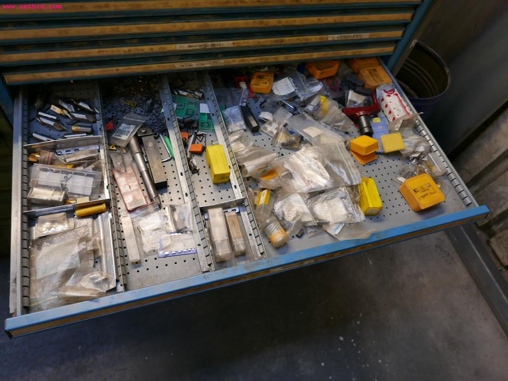 CNC turning and milling machines-10