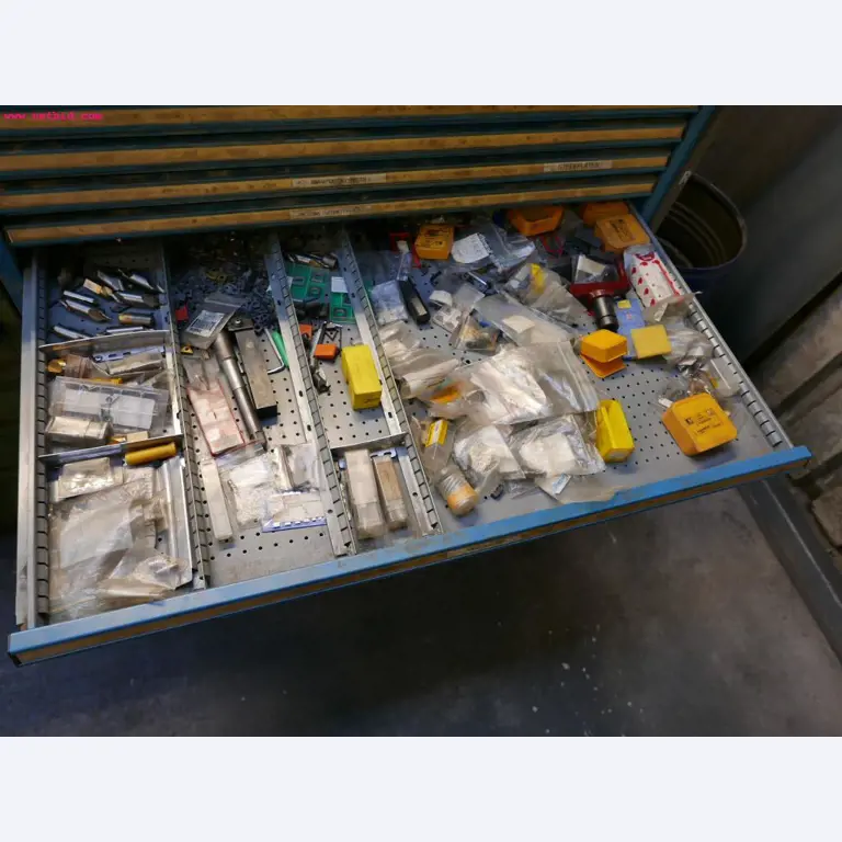 CNC turning and milling machines-10