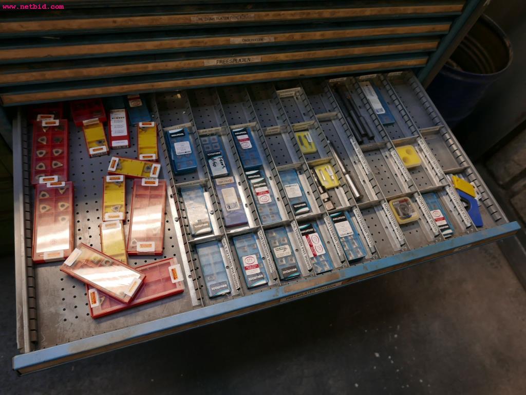 CNC turning and milling machines-14