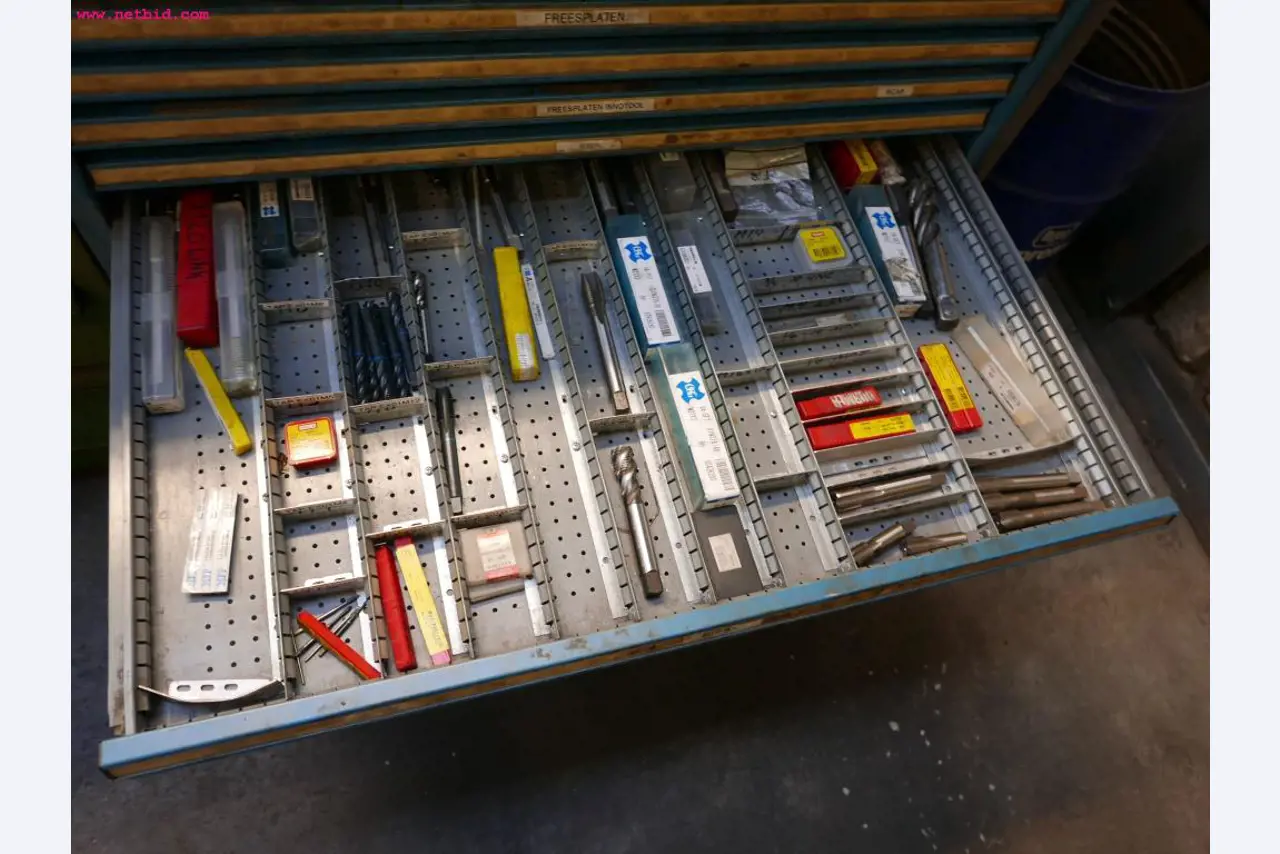 CNC turning and milling machines-16