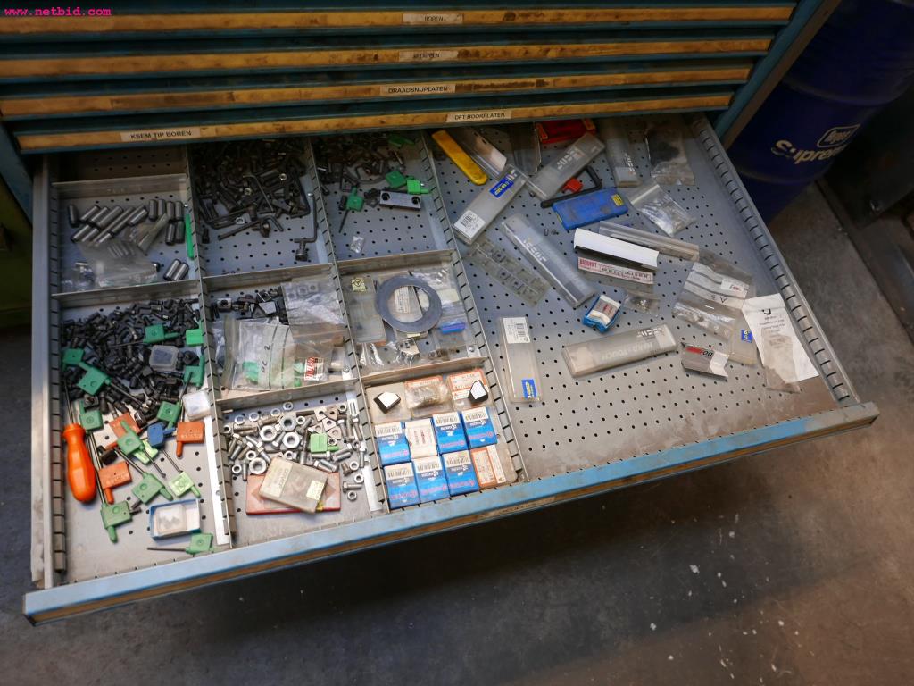 CNC turning and milling machines-18