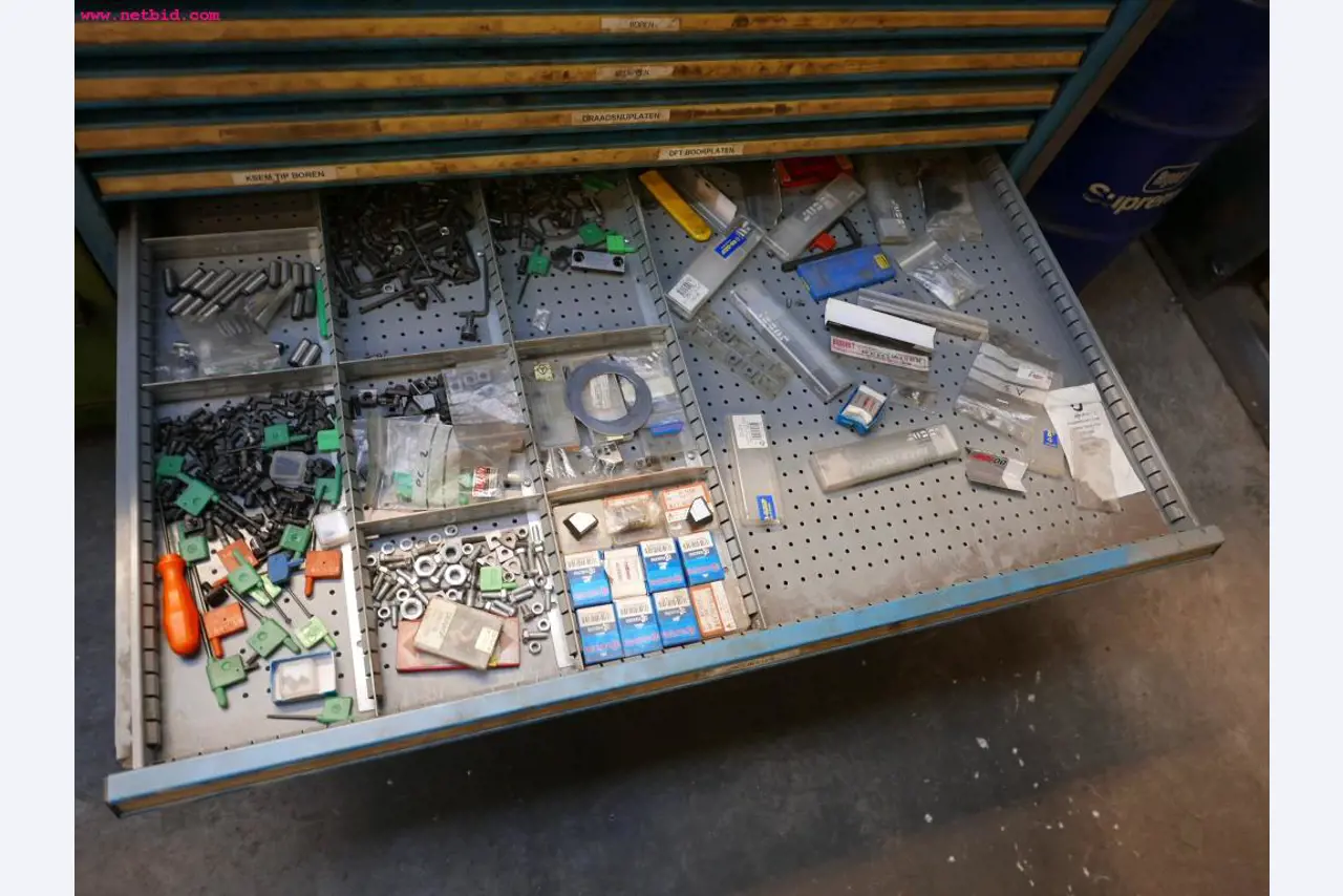 CNC turning and milling machines-18