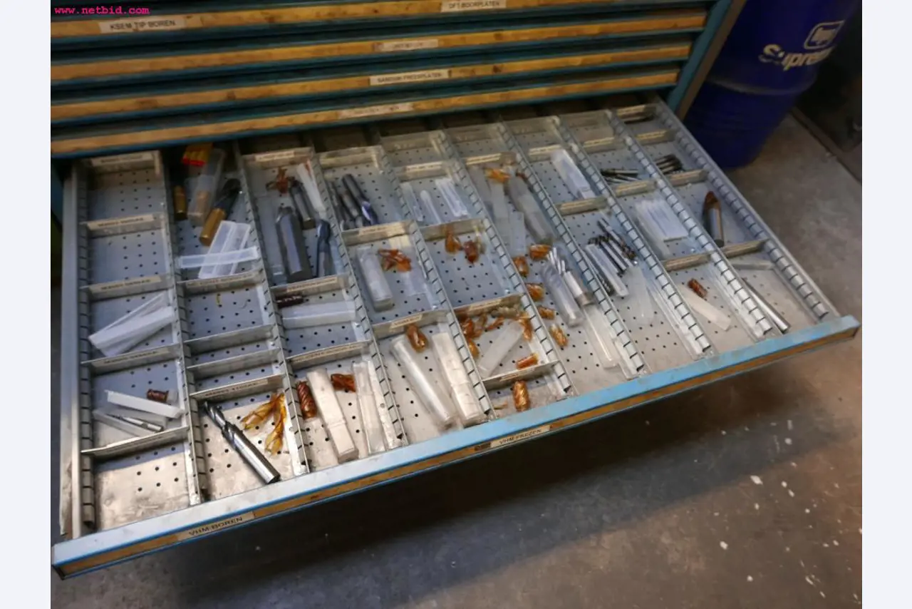 CNC turning and milling machines-21