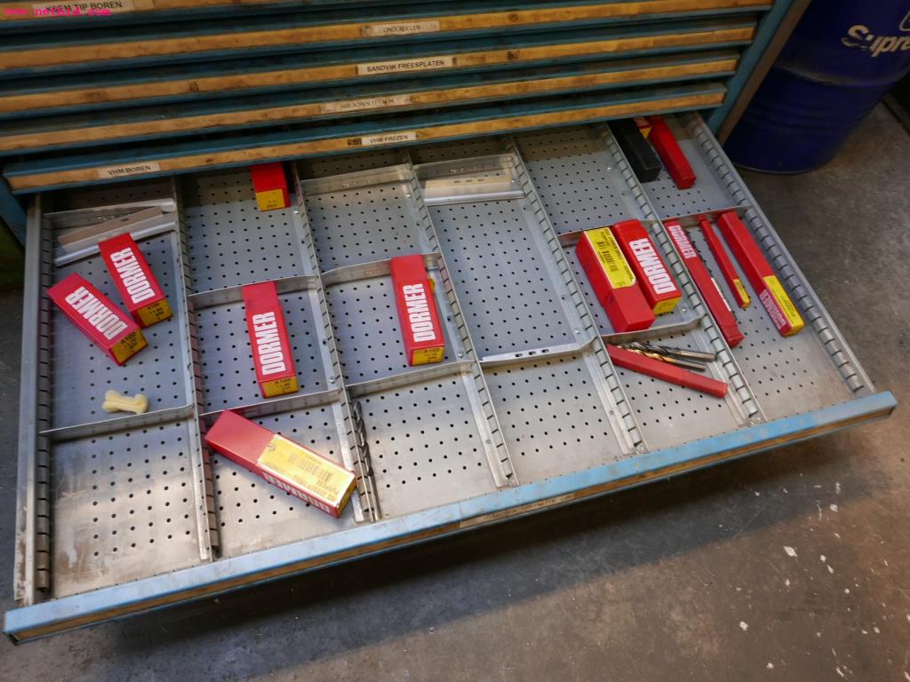 CNC turning and milling machines-22