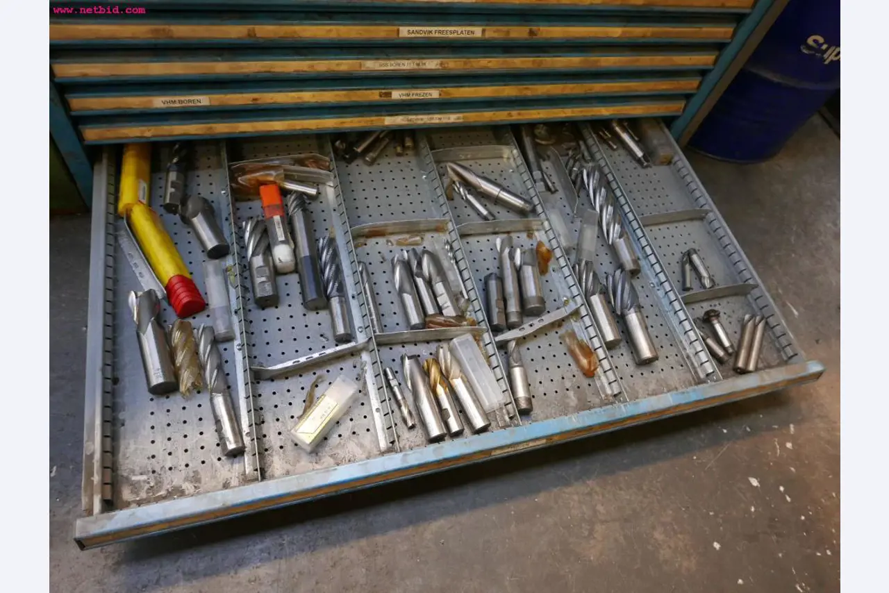 CNC turning and milling machines-23