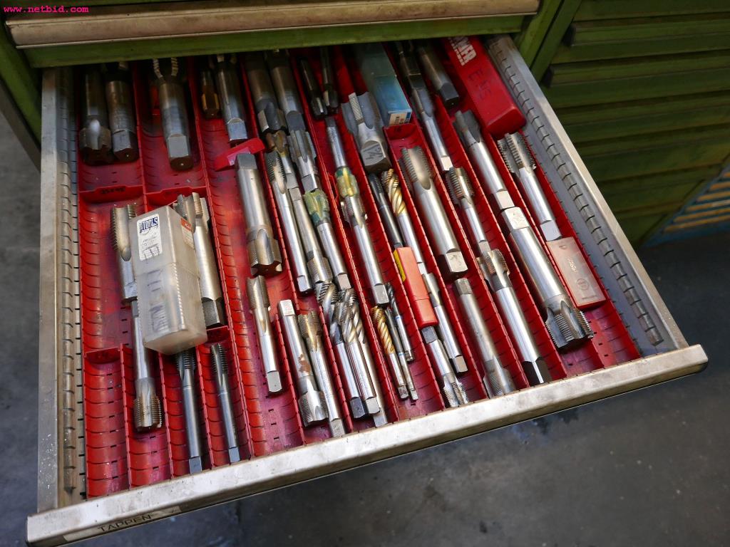 CNC turning and milling machines-24