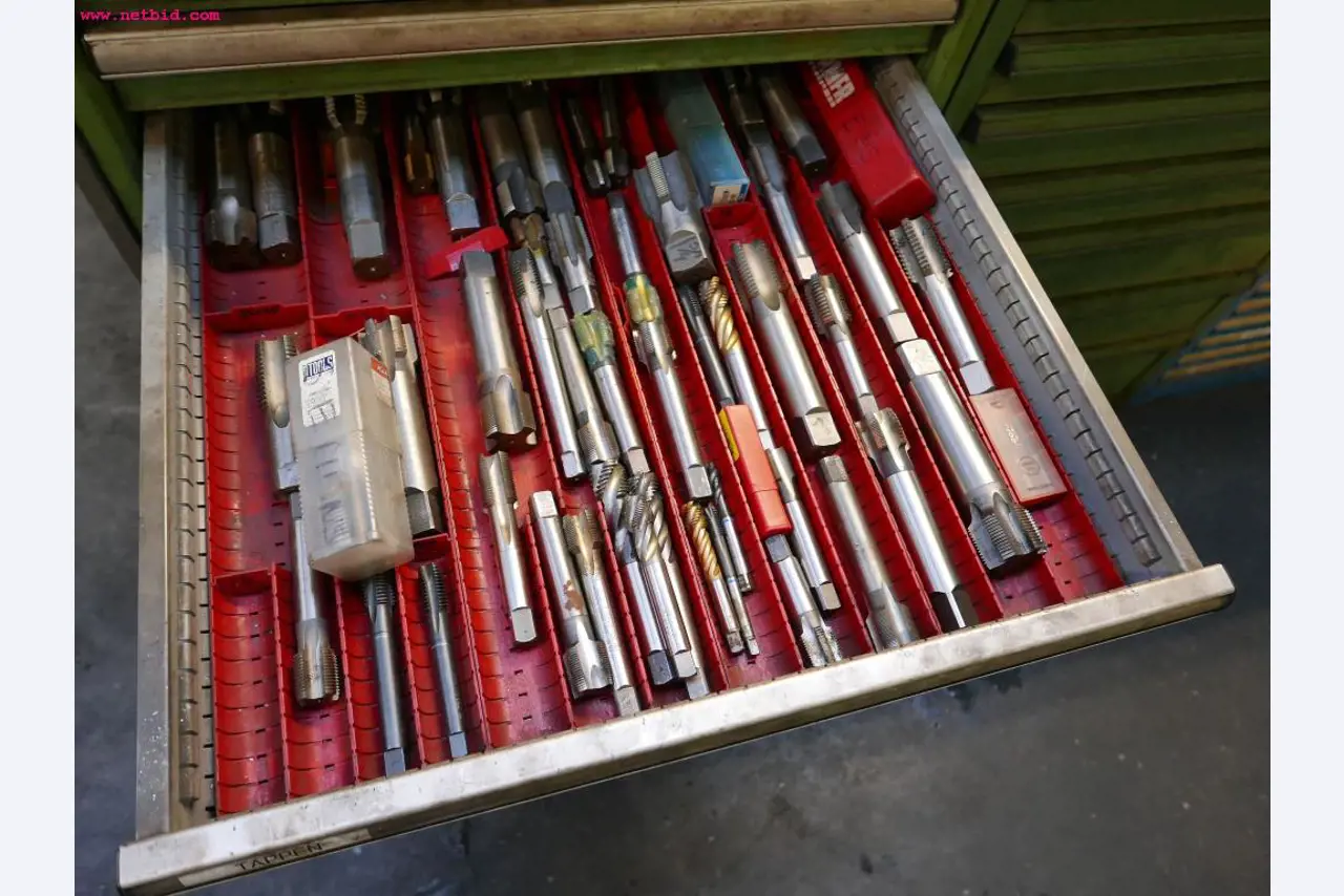 CNC turning and milling machines-24