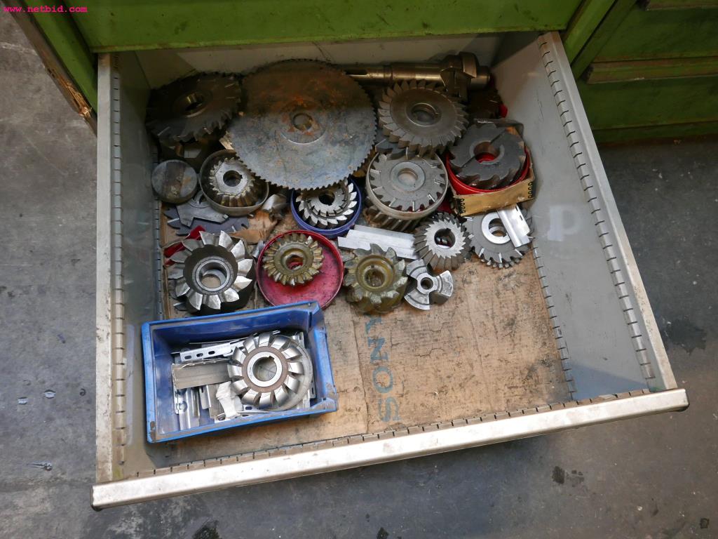 CNC turning and milling machines-27