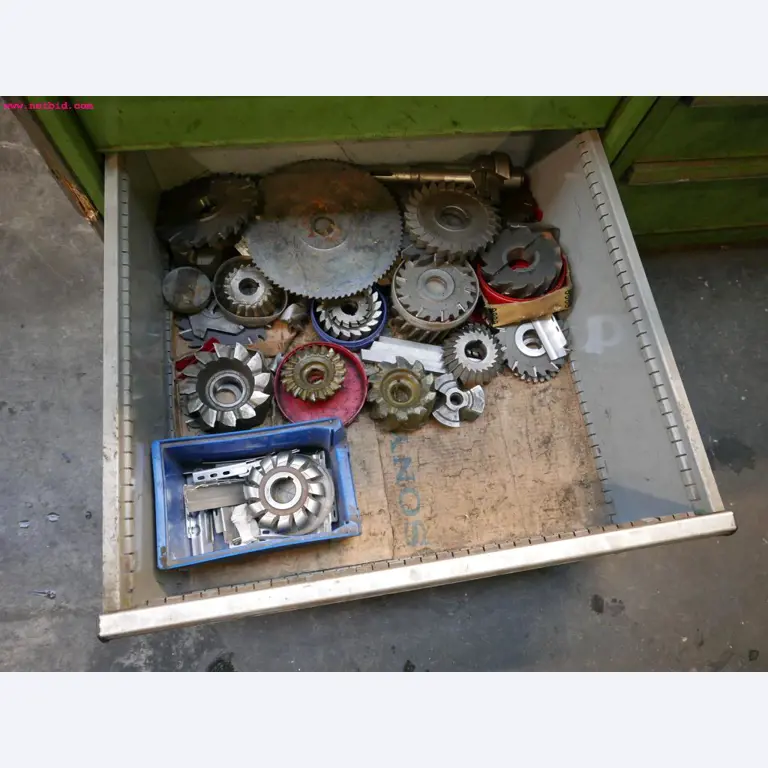 CNC turning and milling machines-27