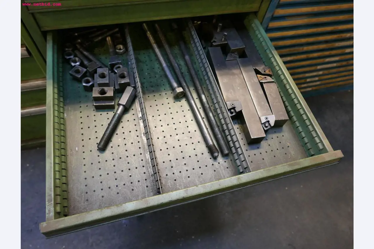 CNC turning and milling machines-3