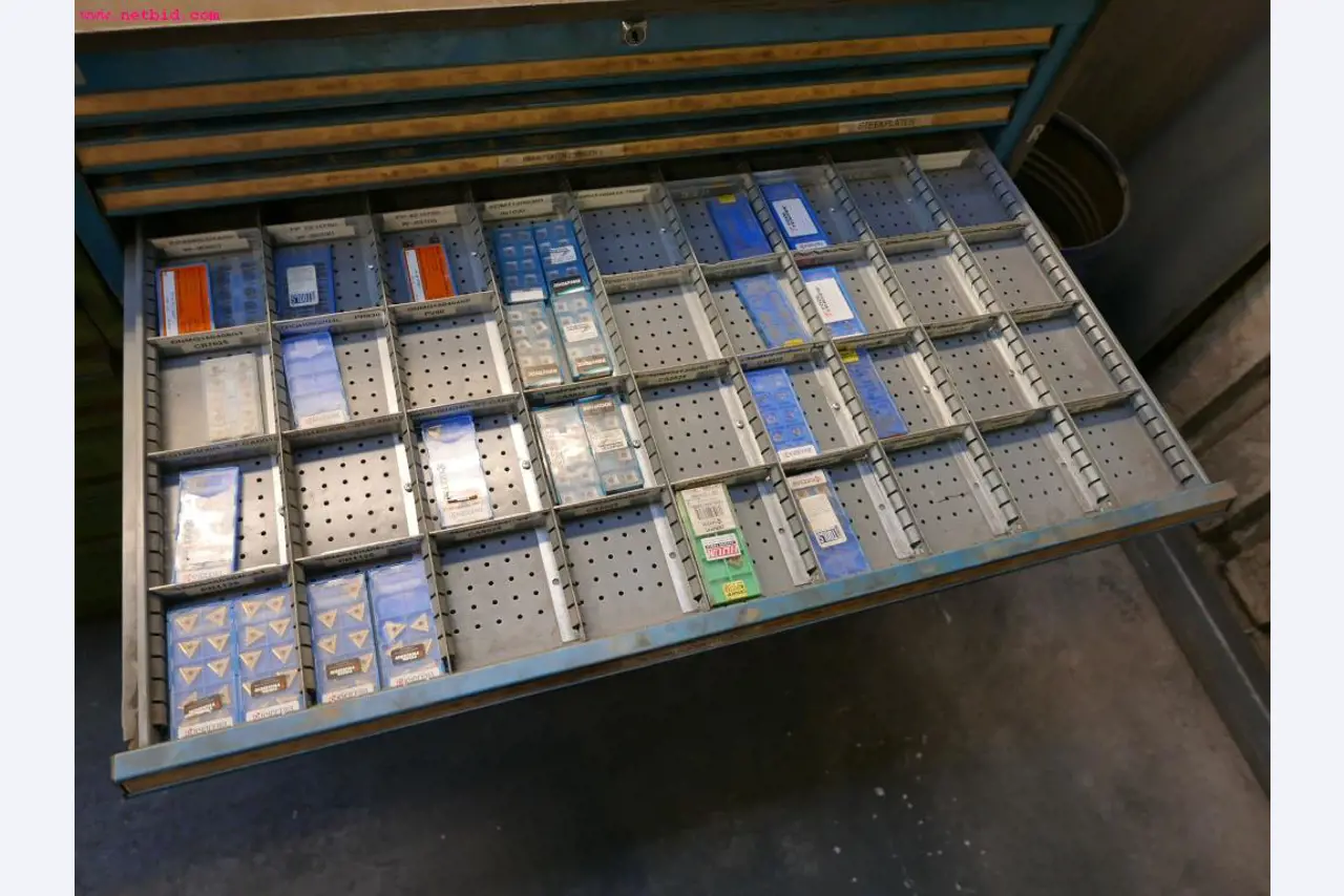 CNC turning and milling machines-9