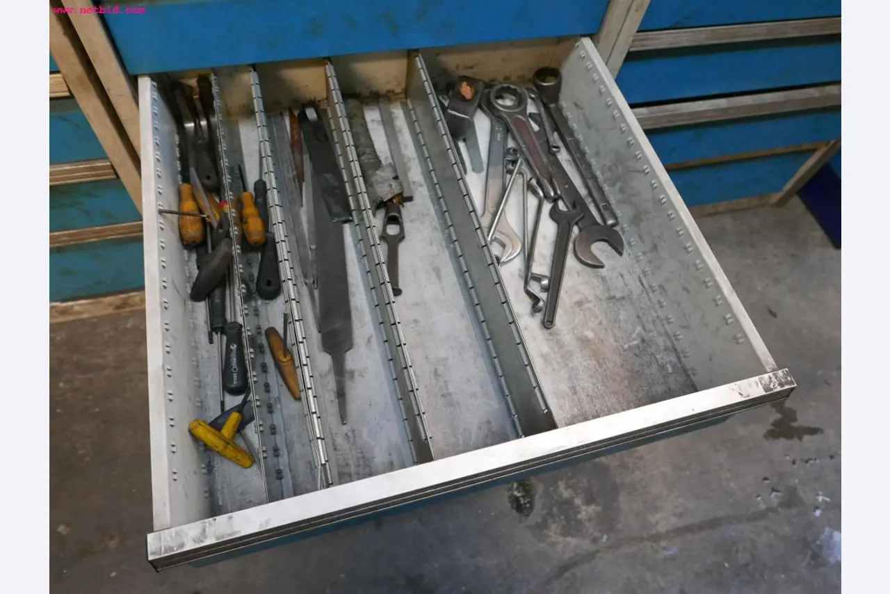 CNC turning and milling machines-16