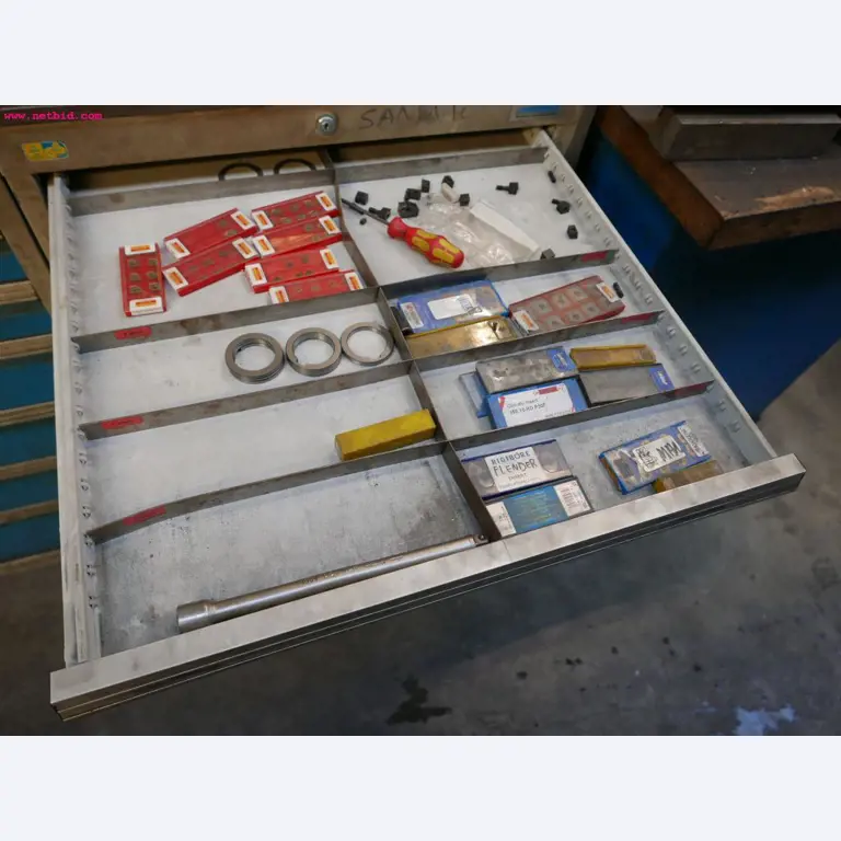 CNC turning and milling machines-3