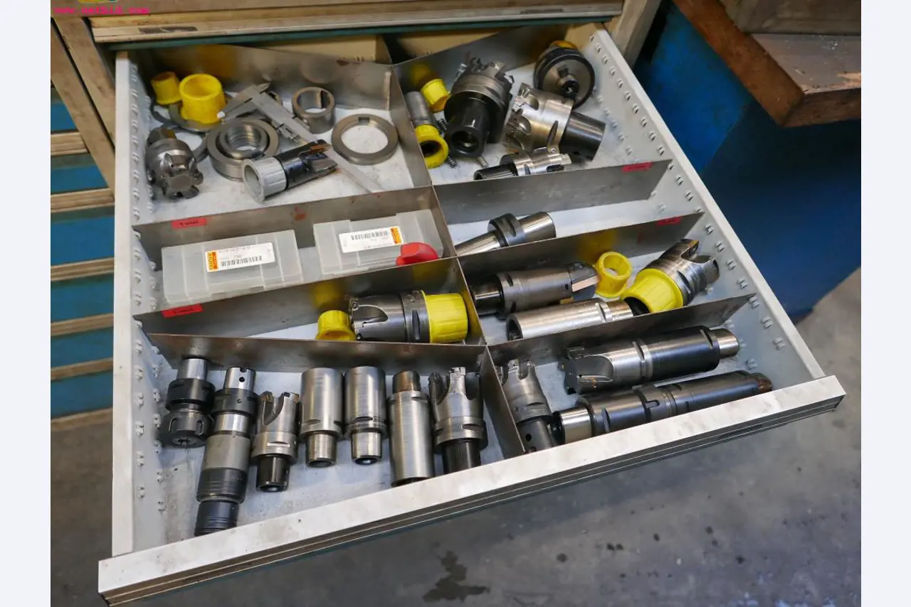 CNC turning and milling machines-4