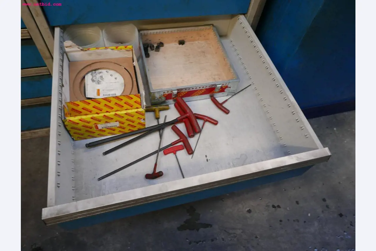 CNC turning and milling machines-7