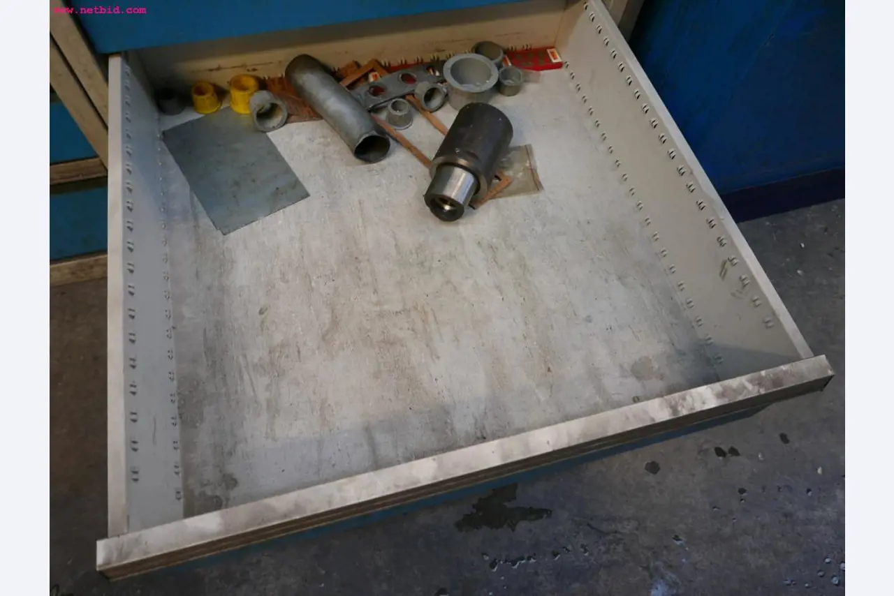 CNC turning and milling machines-8