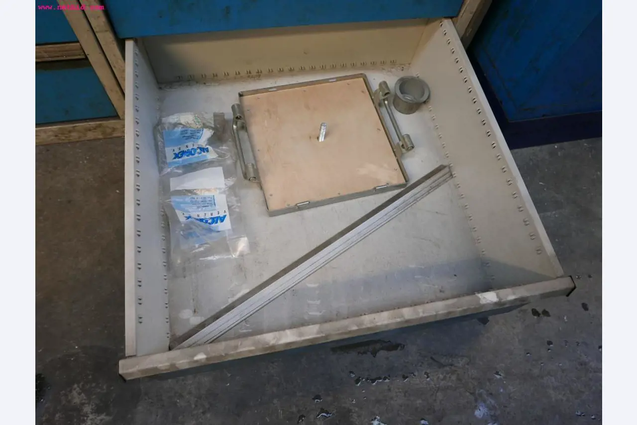 CNC turning and milling machines-9