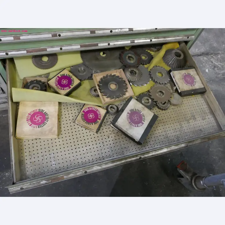 CNC turning and milling machines-11