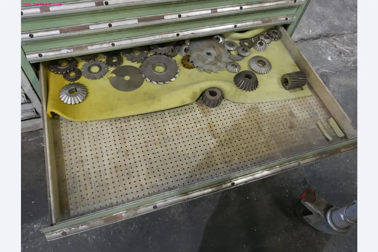 CNC turning and milling machines-12