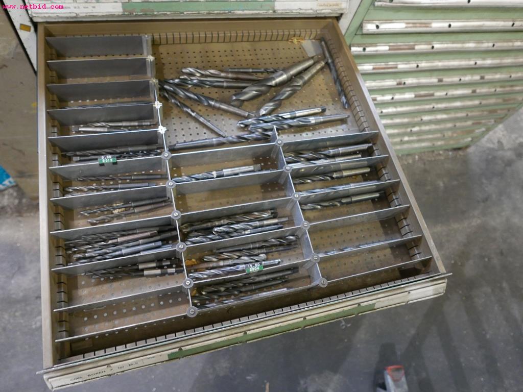 CNC turning and milling machines-15