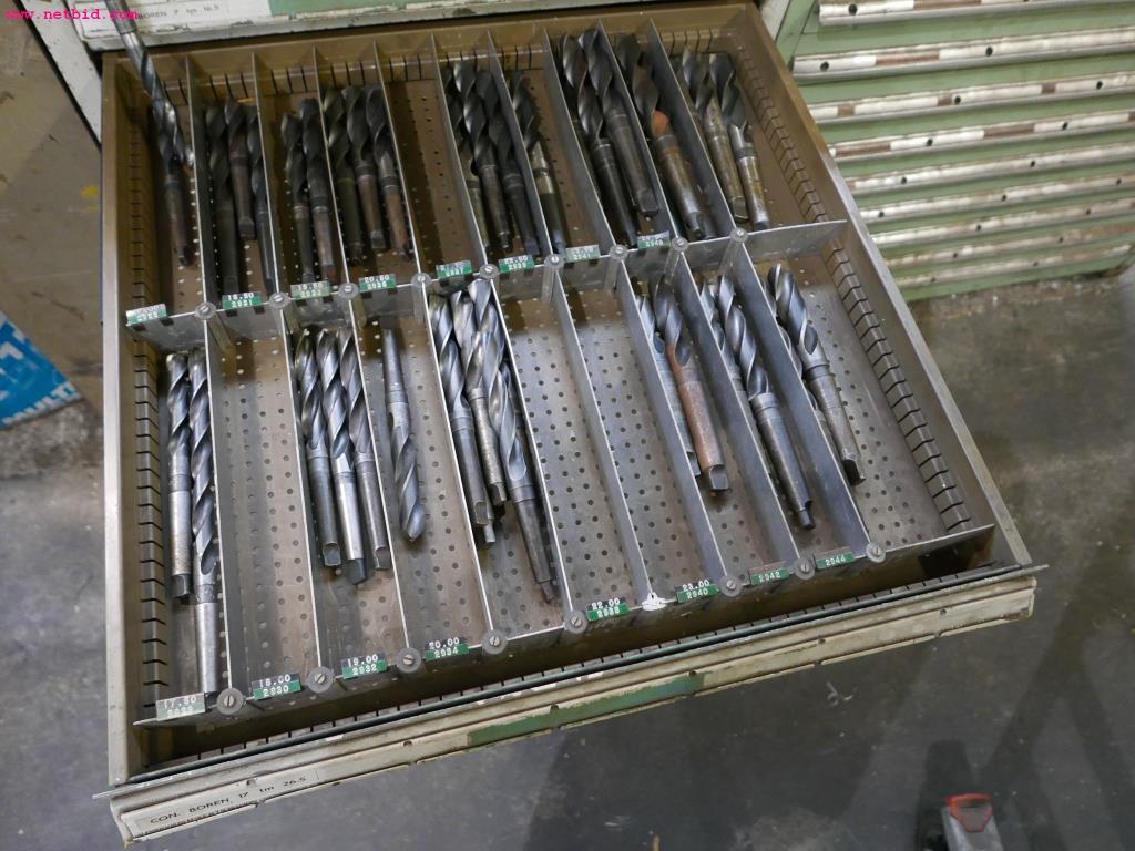 CNC turning and milling machines-16