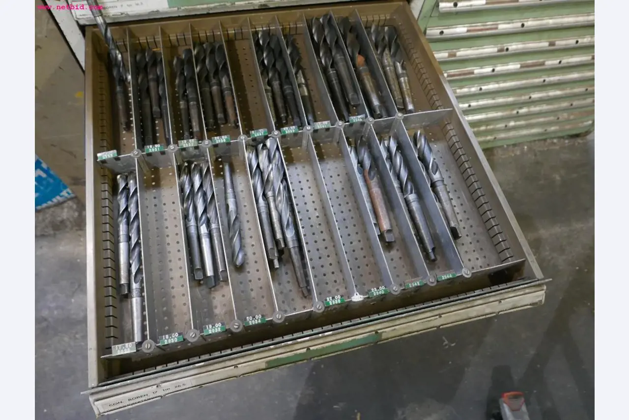 CNC turning and milling machines-16