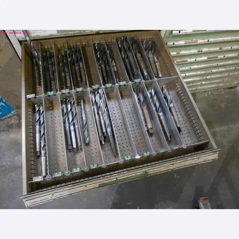 CNC turning and milling machines-16