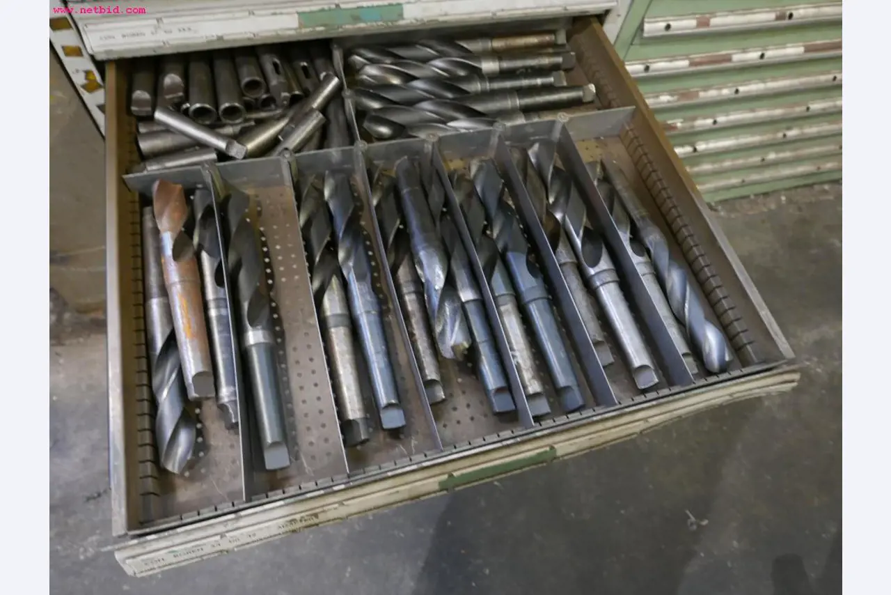 CNC turning and milling machines-18