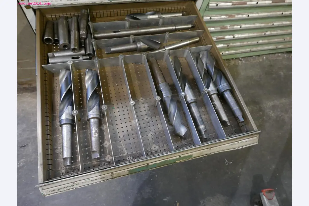 CNC turning and milling machines-19