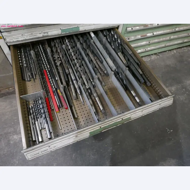 CNC turning and milling machines-3