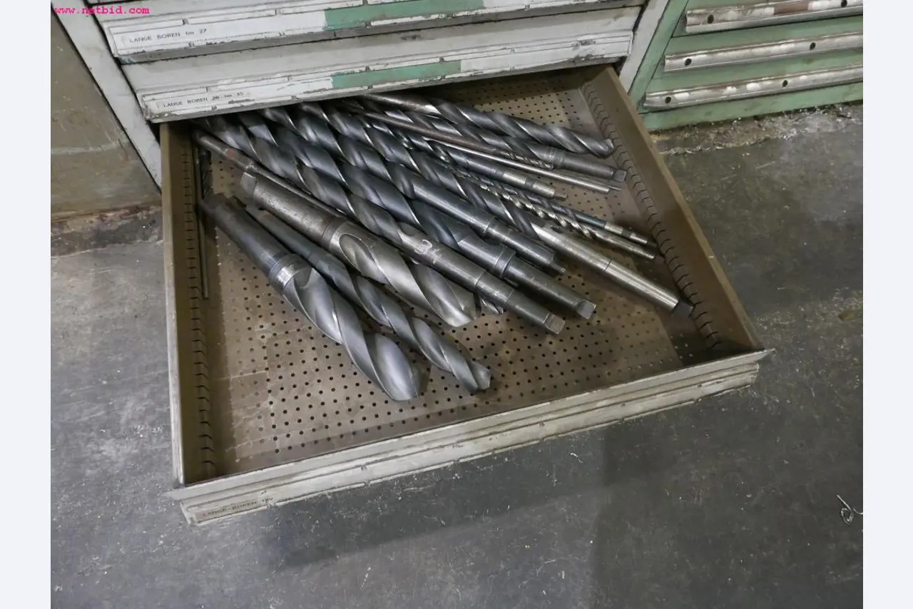 CNC turning and milling machines-5