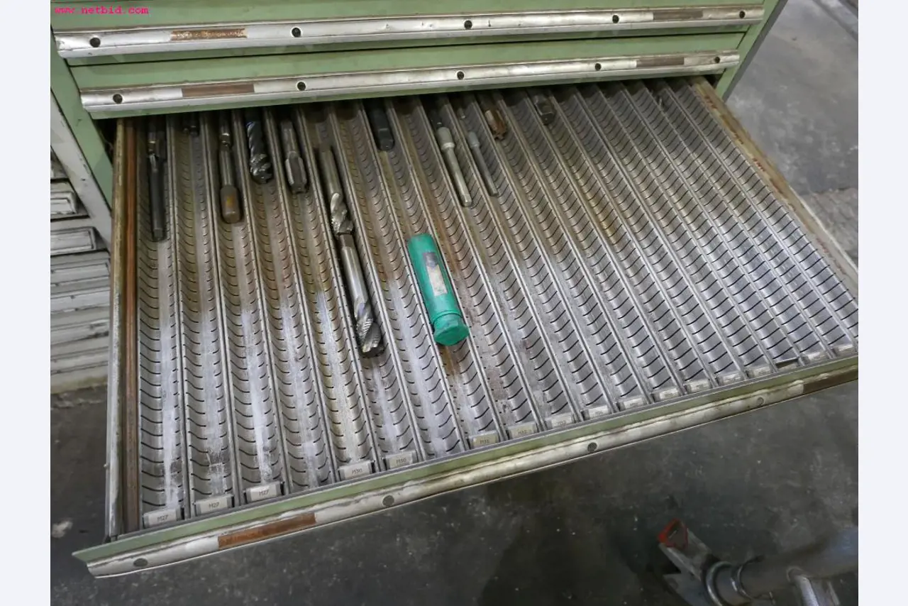 CNC turning and milling machines-8