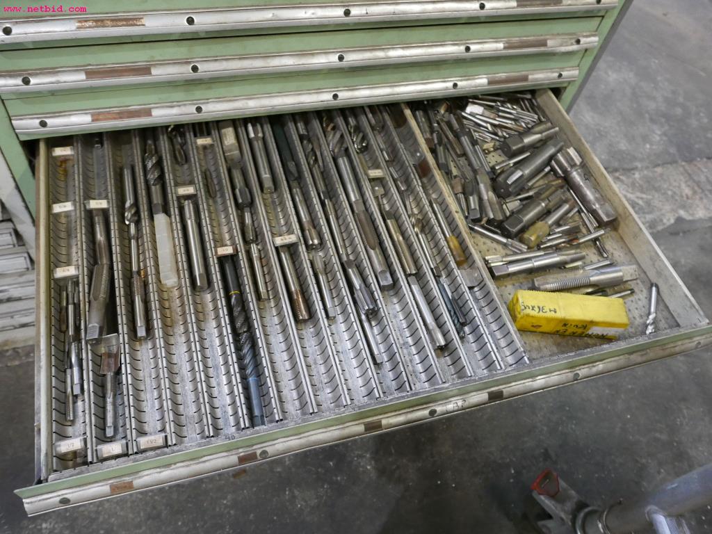 CNC turning and milling machines-9