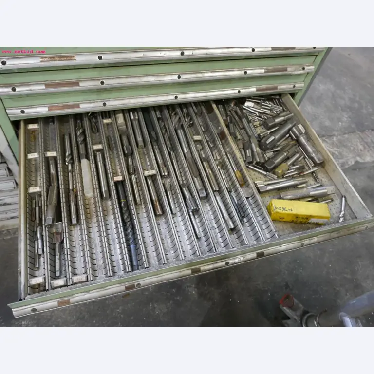 CNC turning and milling machines-9