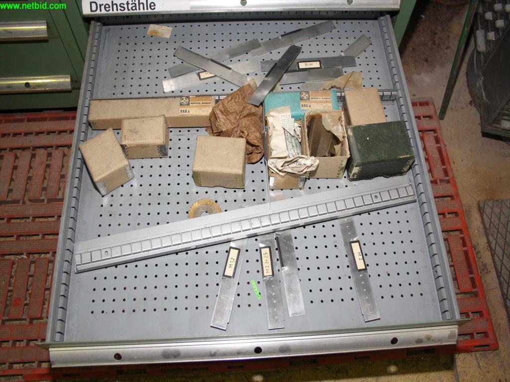 
Máquinas bem conservadas a partir de uma resolução de oficina<br>-6