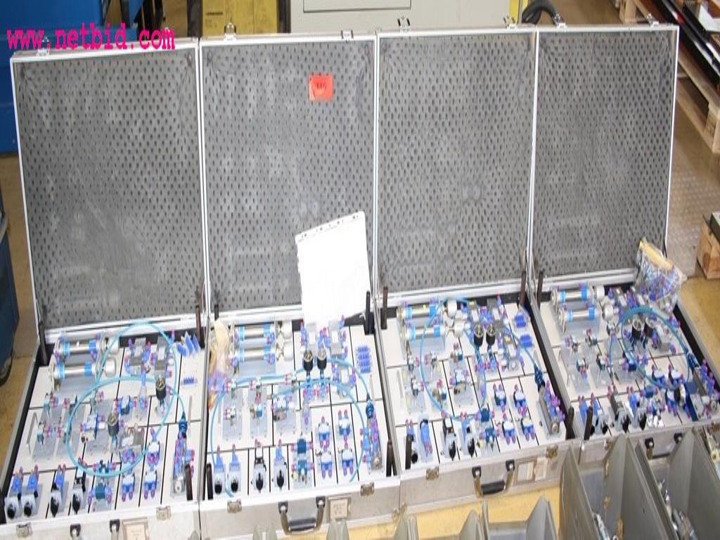 
Máquinas bem conservadas a partir de uma resolução de oficina<br>-1