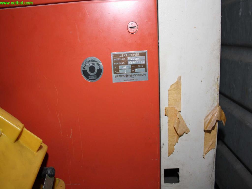 
Máquinas bem conservadas a partir de uma resolução de oficina<br>-6